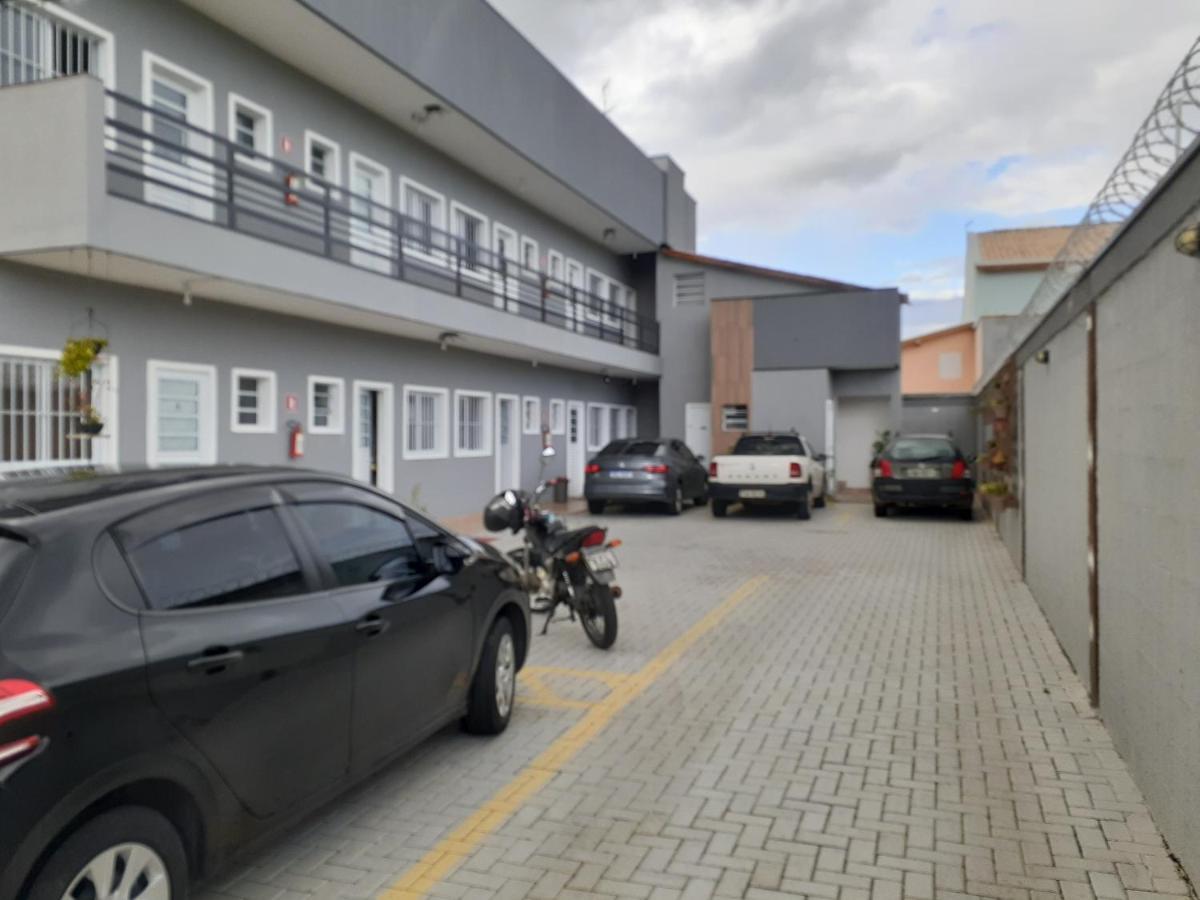 Loft4 Completo Ar Canais Assinat Garagem Internet Prox Aparecida E Industrias Apartment Pindamonhangaba Exterior photo